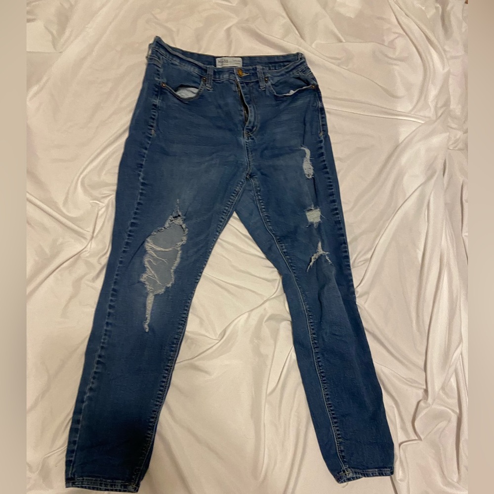 Juniors distressed high waisted skinny jeans